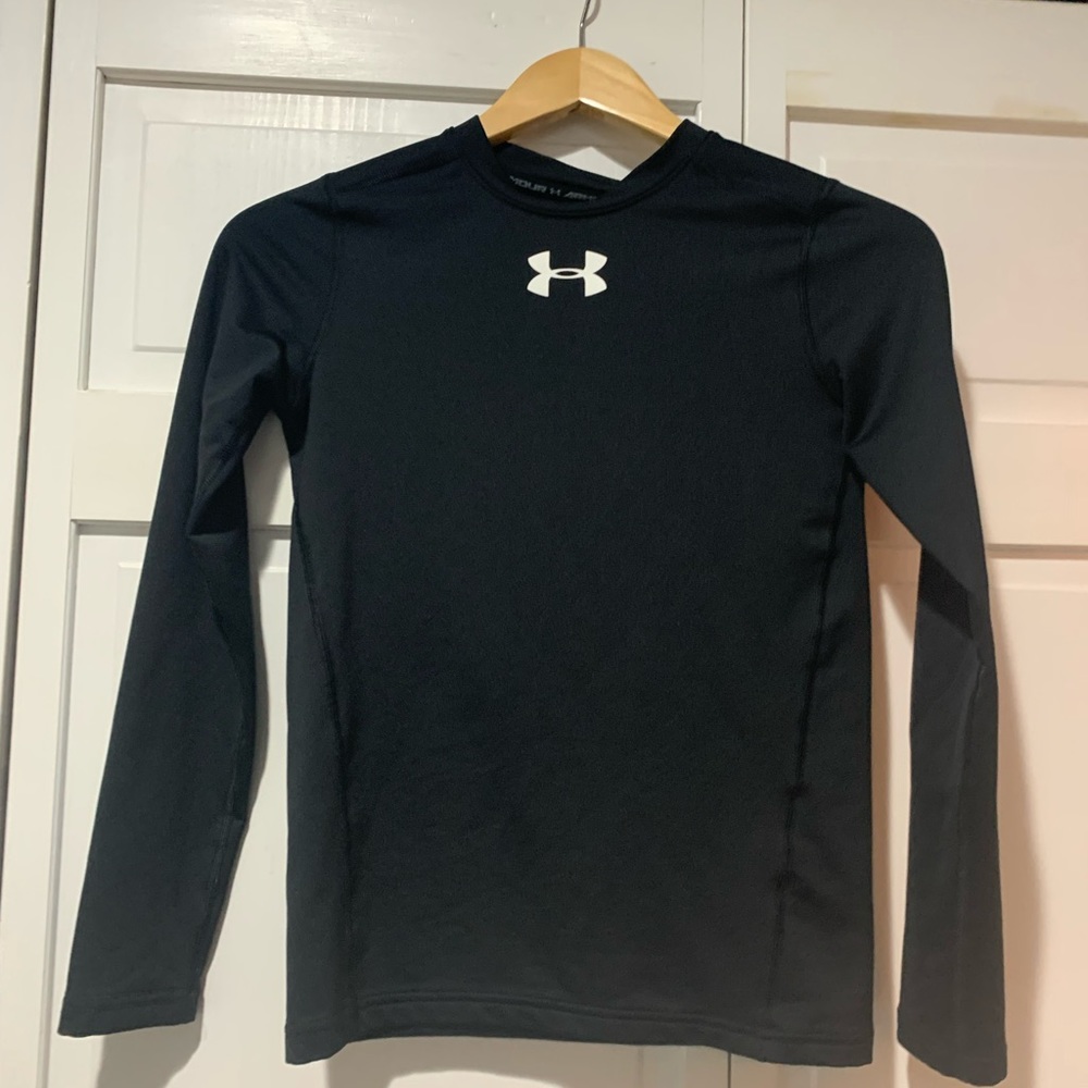 Boys Under Armour fleece long sleeve shirt